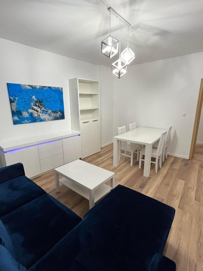 שצ'צ'ין Luksusowy Apartament Przy Dworcu מראה חיצוני תמונה