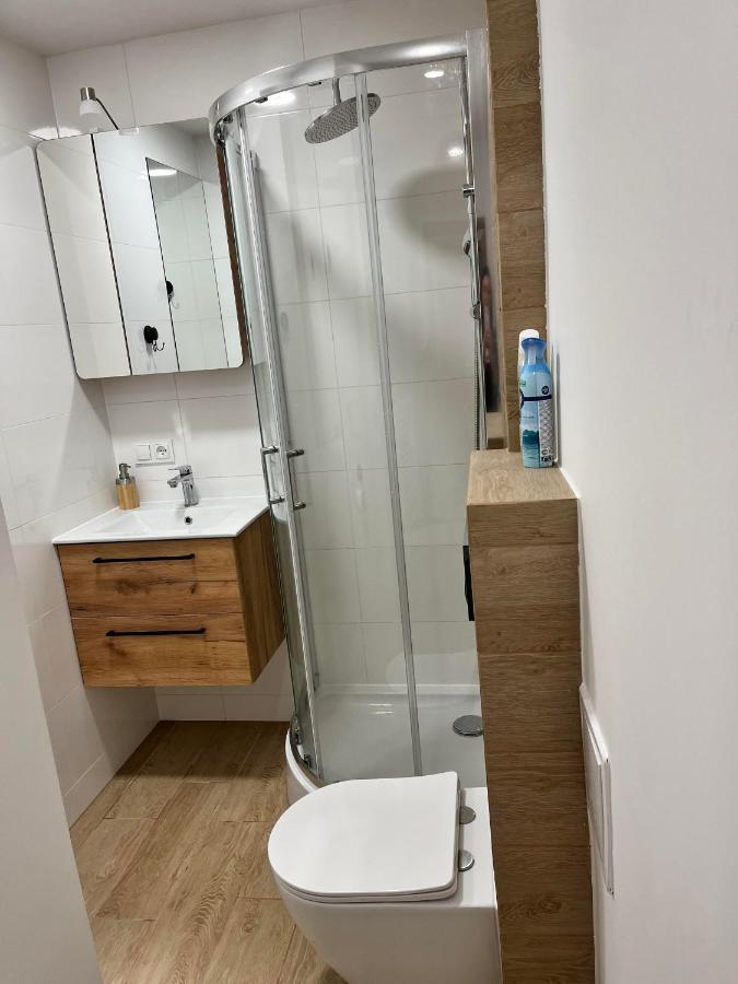 שצ'צ'ין Luksusowy Apartament Przy Dworcu מראה חיצוני תמונה