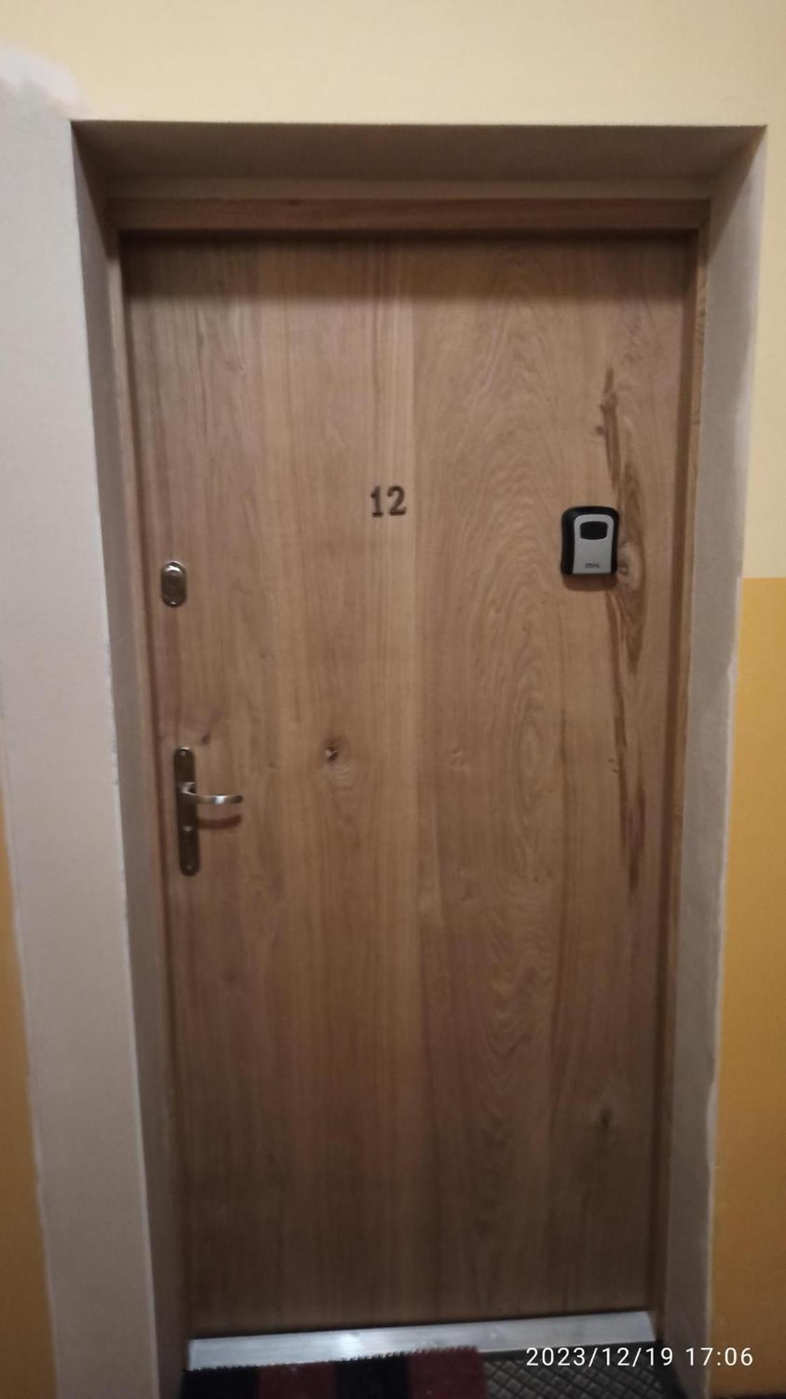 שצ'צ'ין Luksusowy Apartament Przy Dworcu מראה חיצוני תמונה